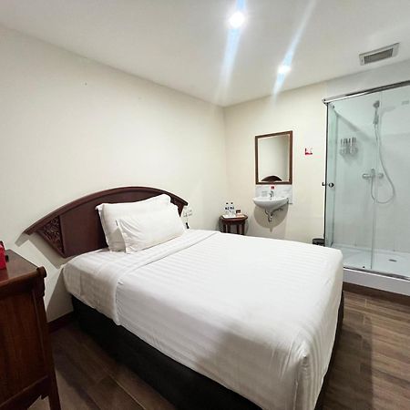 D'Primahotel Balikpapan Экстерьер фото